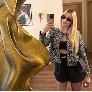 NWT Zara beaded SEQUIN JACKET bloggers fav M

🚨FIRM PRICE